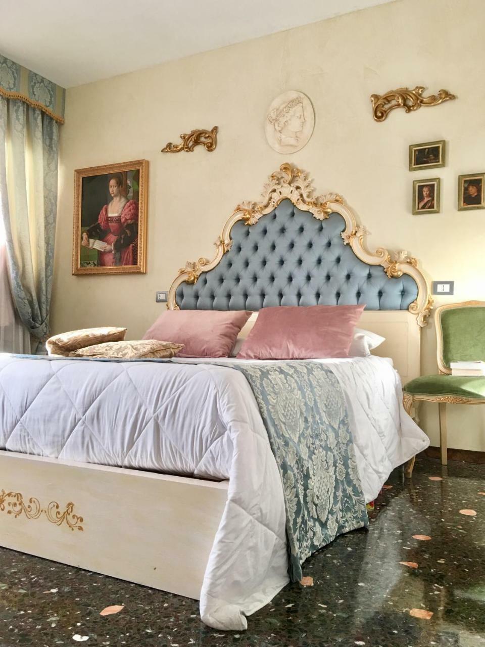 Michelle In Venice Charming Houses Room photo